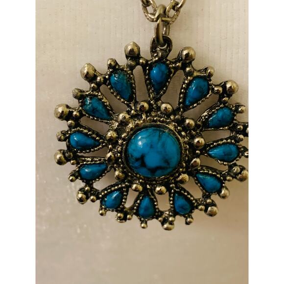 Vintage Turquoise Native American Style Medallion Pendant Necklace, 24" Long - Picture 8 of 10